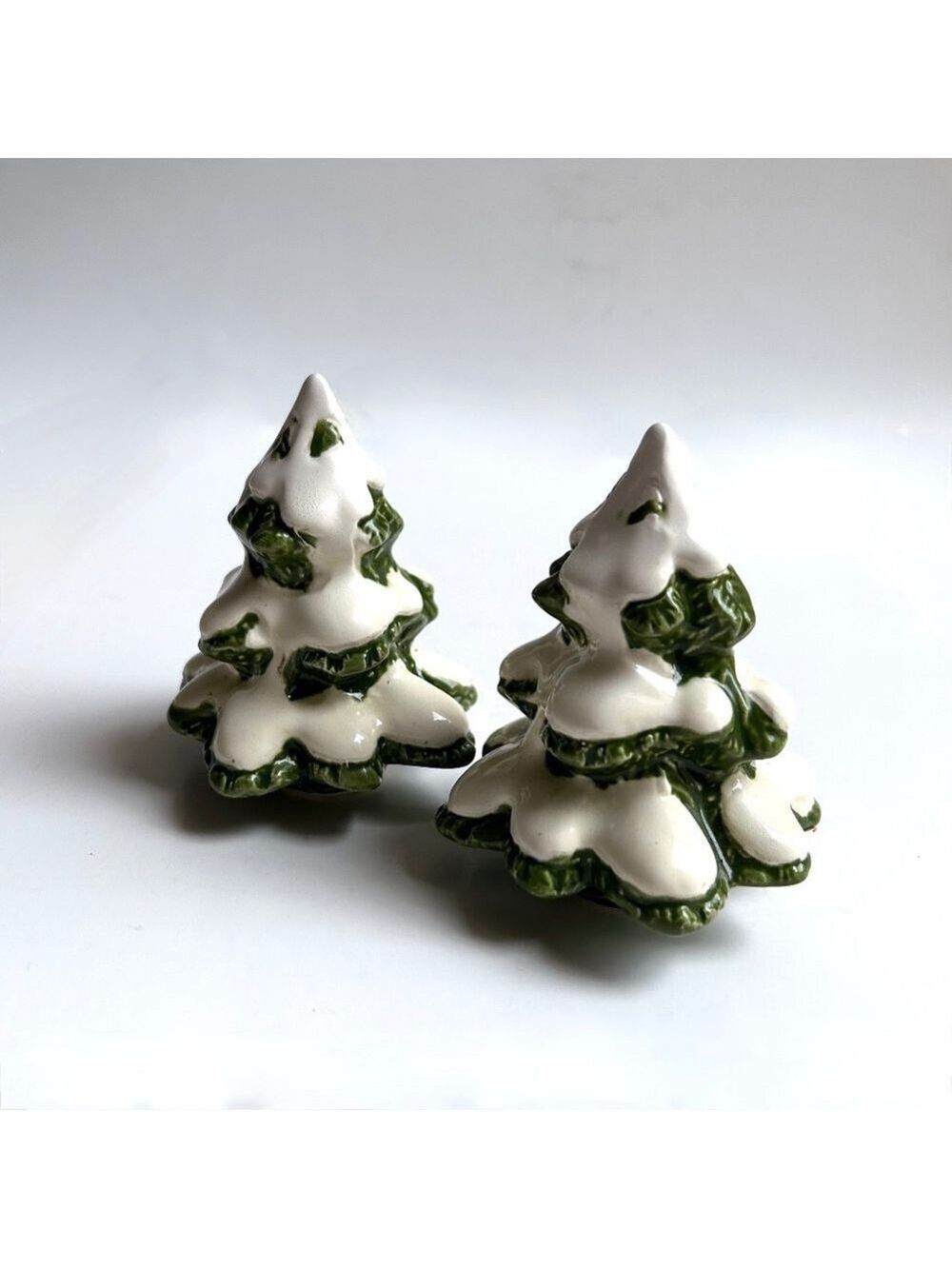Fitz and Floyd Ceramic Snow Covered Christmas Trees - Picture 1 of 8